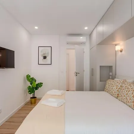 Modern 2-bedroom Center * Lisboa